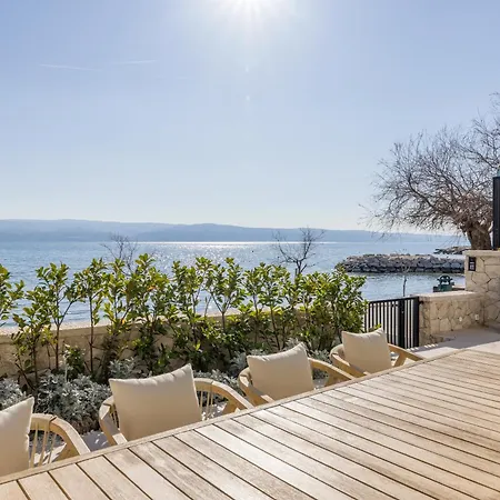 Lara Front Rooftop Pool & Stunning Views Villa *