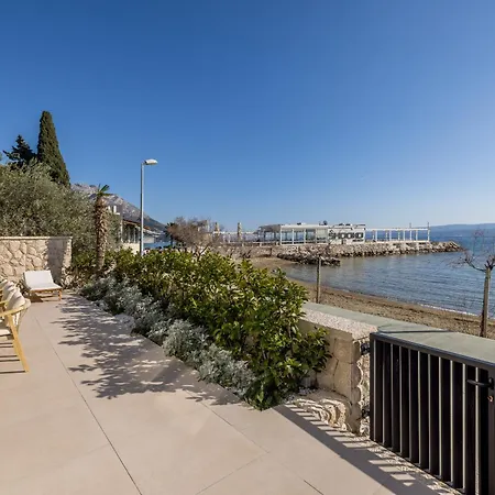 Lara Front Rooftop Pool & Stunning Views * Duce