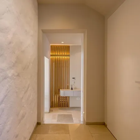 Villa Lara Front Rooftop Pool & Stunning Views Duce