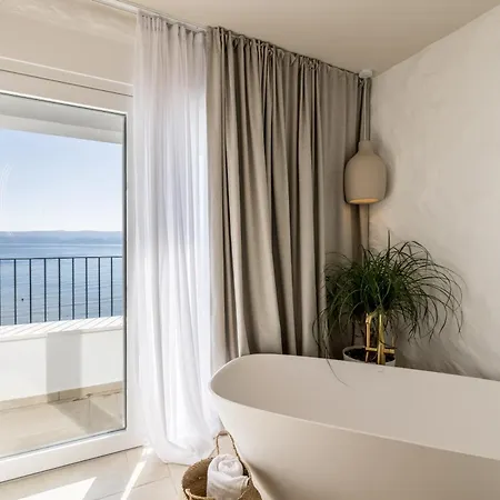 Lara Front Rooftop Pool & Stunning Views Villa Duce