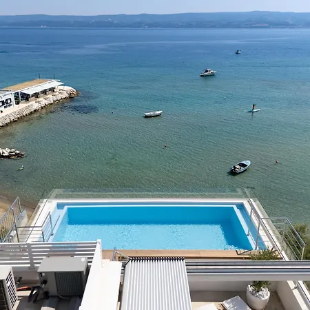 Lara Front Rooftop Pool & Stunning Views Villa